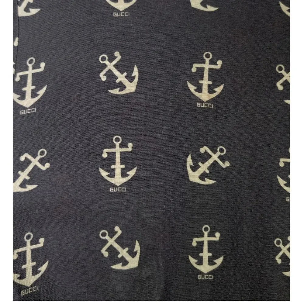 Gucci anchor print